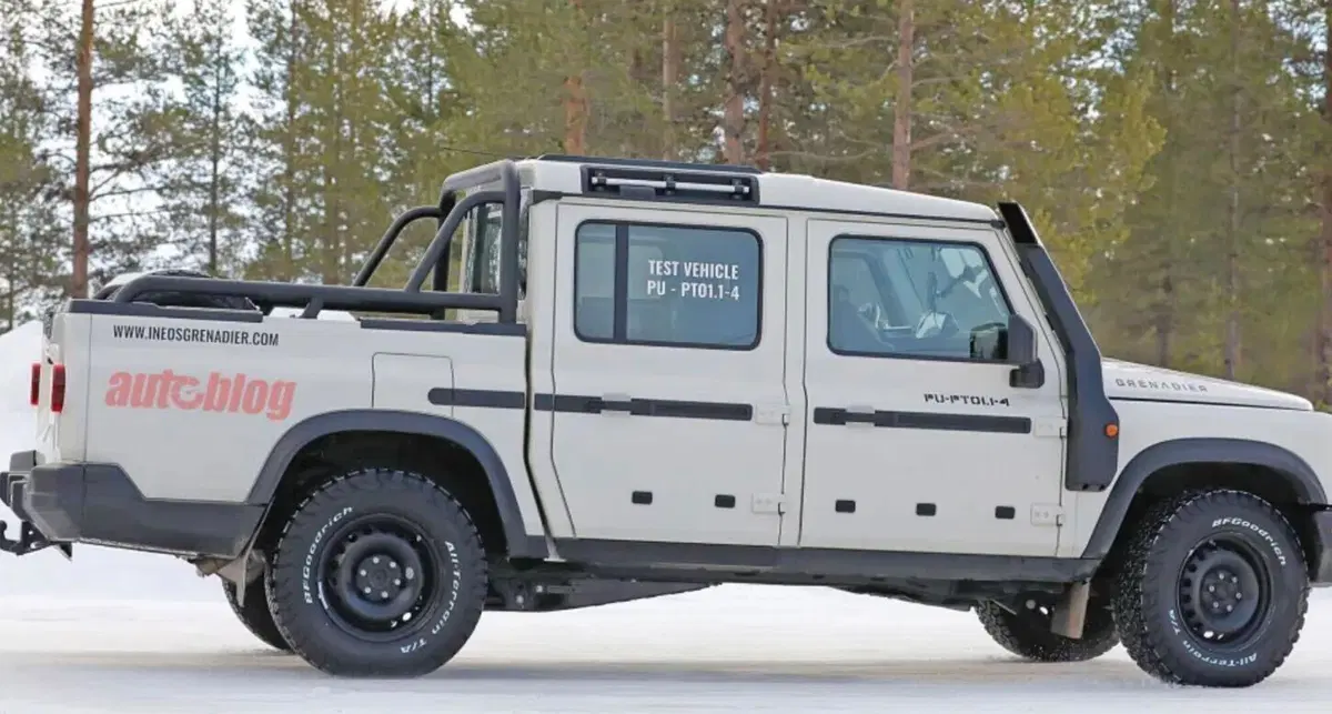 Ineos Grenadier, la versione pick-up è stata avvistata [Foto Spia] (4)