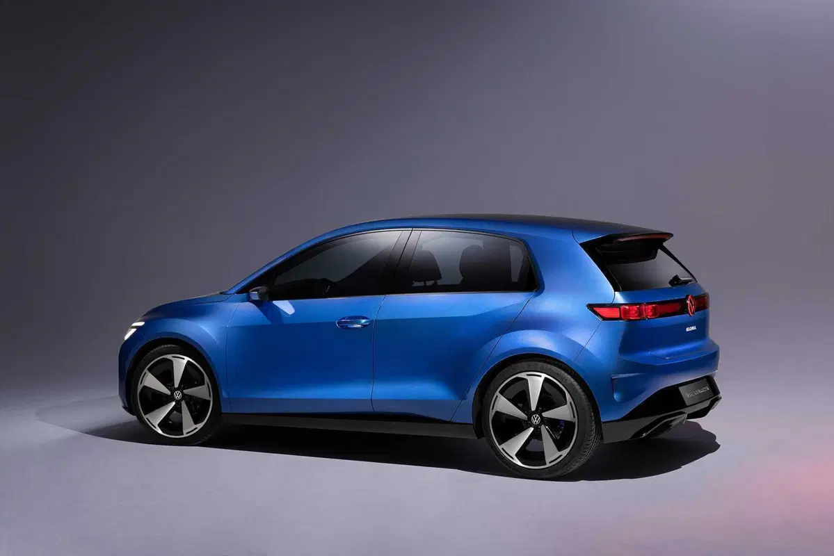Volkswagen ID.2All: compatta, elettrica con lo spazio di una Golf al prezzo di  25.000 euro (13)