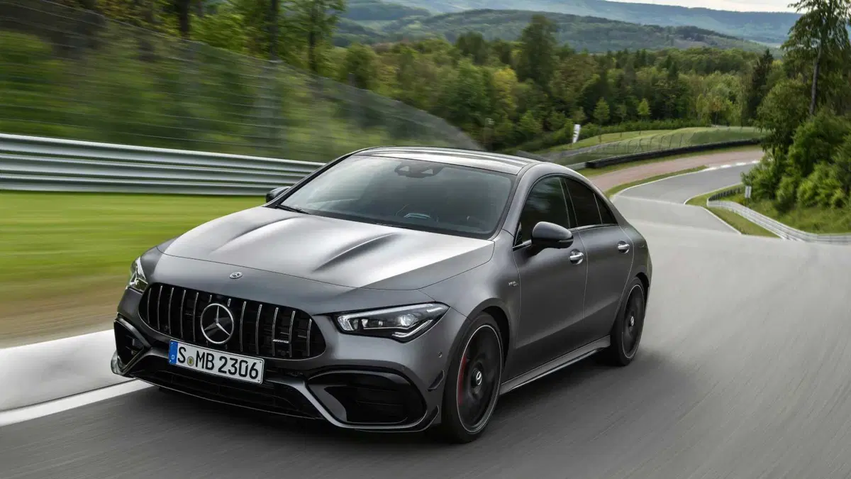 Mercedes-Benz CLA 45 S AMG 4Matic+ (2)