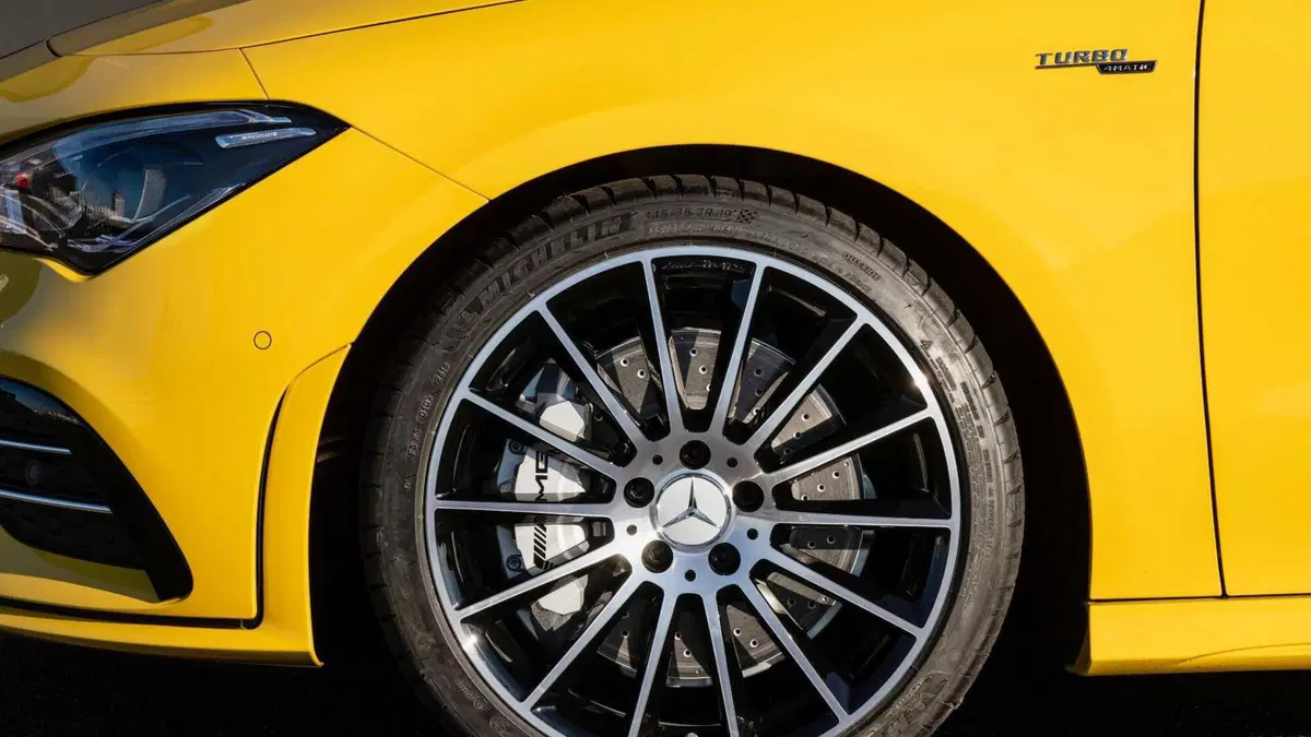 Mercedes-Benz CLA 35 AMG 4Matic (9)