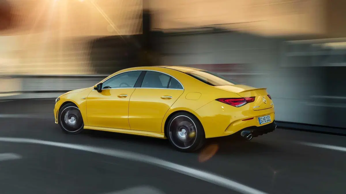 Mercedes-Benz CLA 35 AMG 4Matic (5)