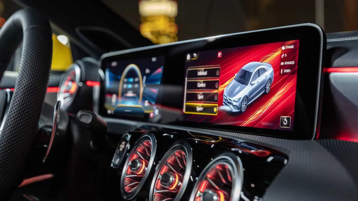 Mercedes-Benz CLA 35 AMG 4Matic (8)