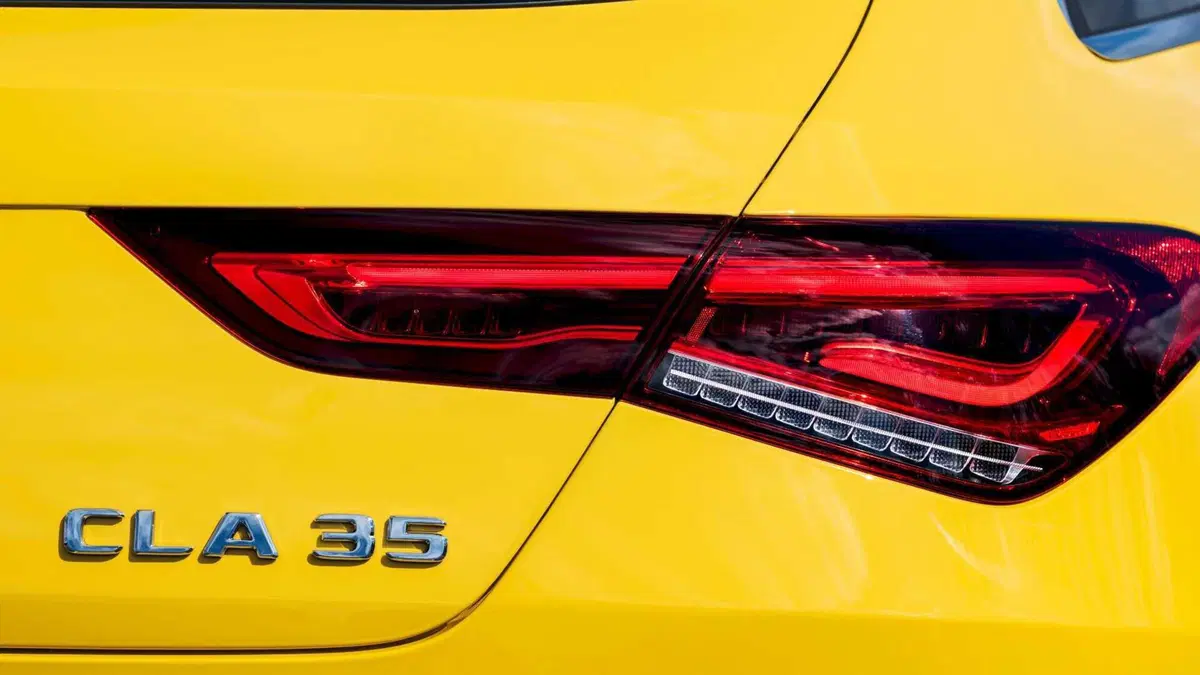 Mercedes-Benz CLA Shooting Brake 35 AMG 4Matic Shooting Brake (9)