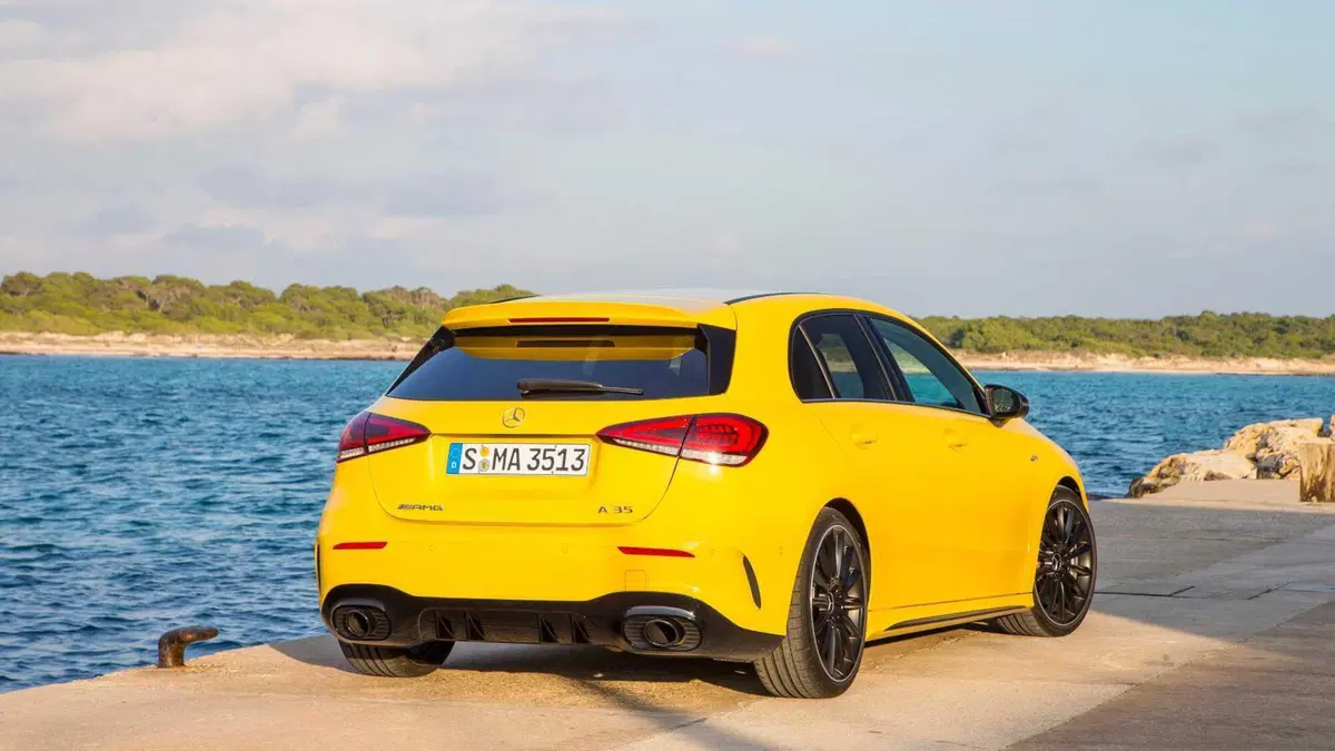 Mercedes-Benz Classe A 35 AMG 4Matic (4)