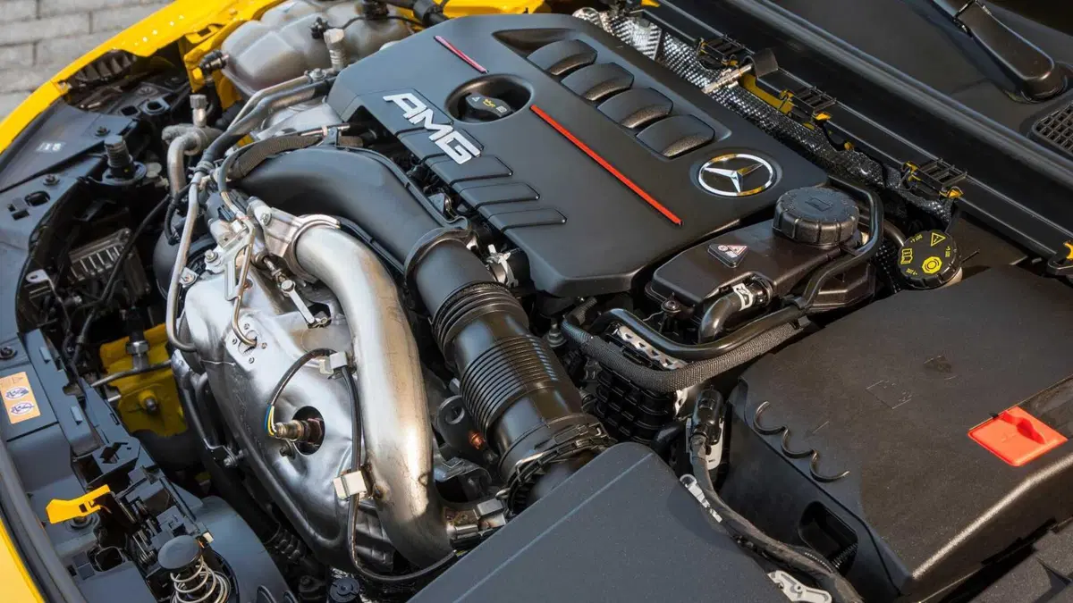 Mercedes-Benz Classe A 35 AMG 4Matic (15)