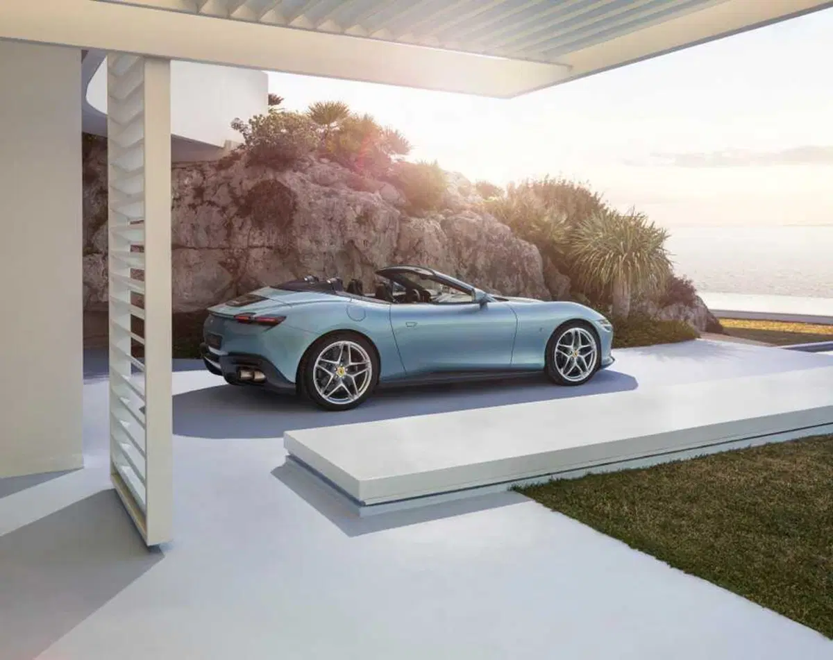 Ferrari Roma Spider: la scoperta più bella del mondo (3)