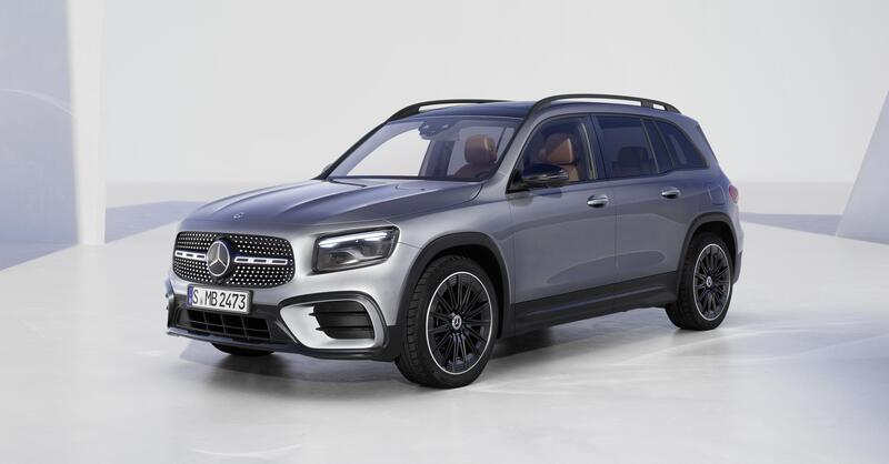 Mercedes GLB 2023, il restyling di met&agrave; carriera rinnova il look