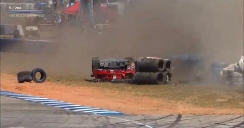 WEC 1000 Miglia Sebring: incidente Ferrari, la 488 GTE EVO finisce fuori pista e si ribalta [Video]