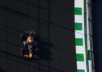 F1, GP Arabia Saudita 2023: Perez vince la gara su Verstappen. Alonso a podio