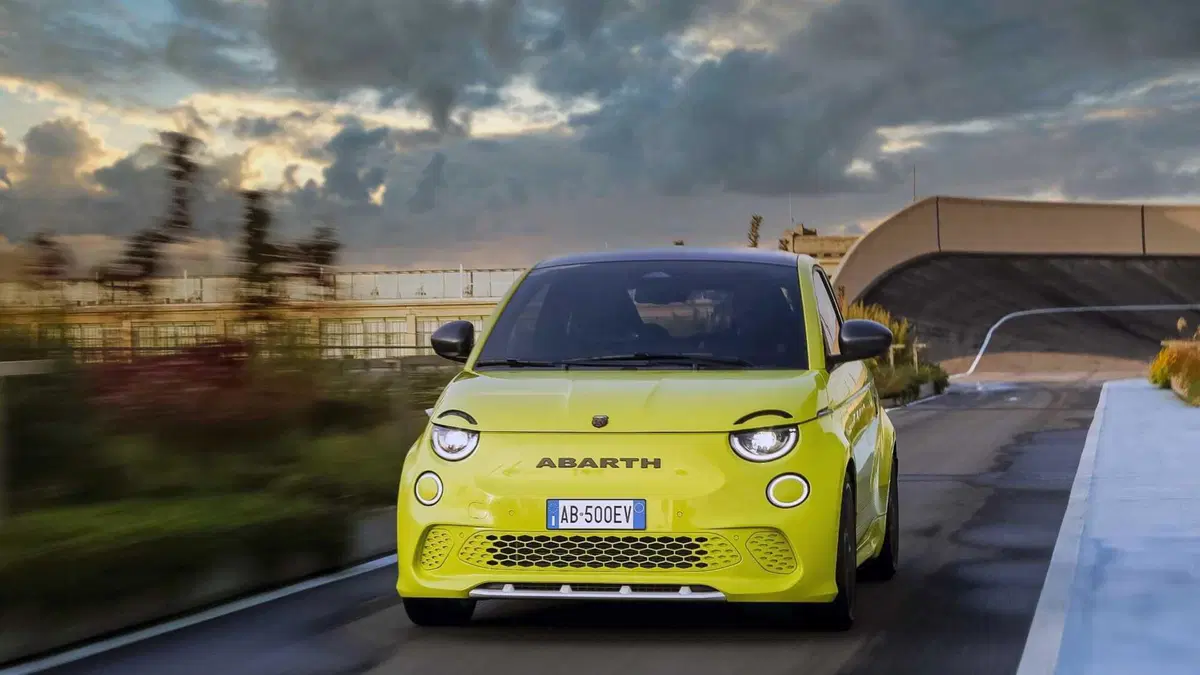 Abarth 500e (2)