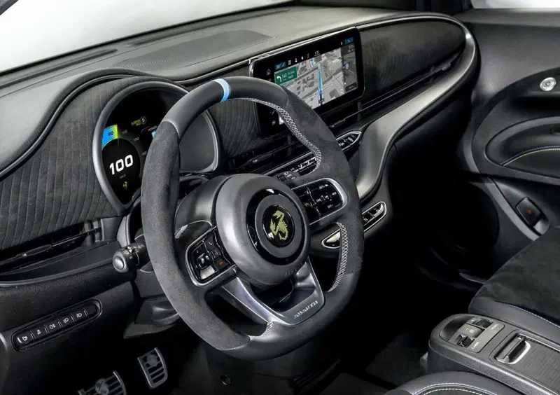 Abarth 500e (14)