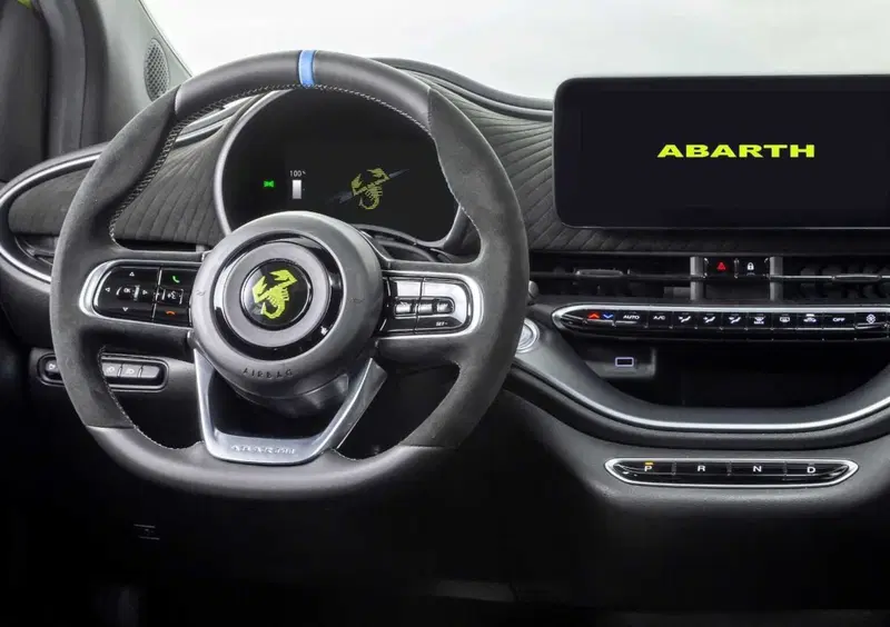 Abarth 500e (15)