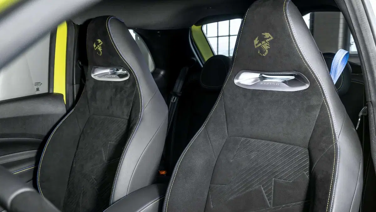 Abarth 500e (16)