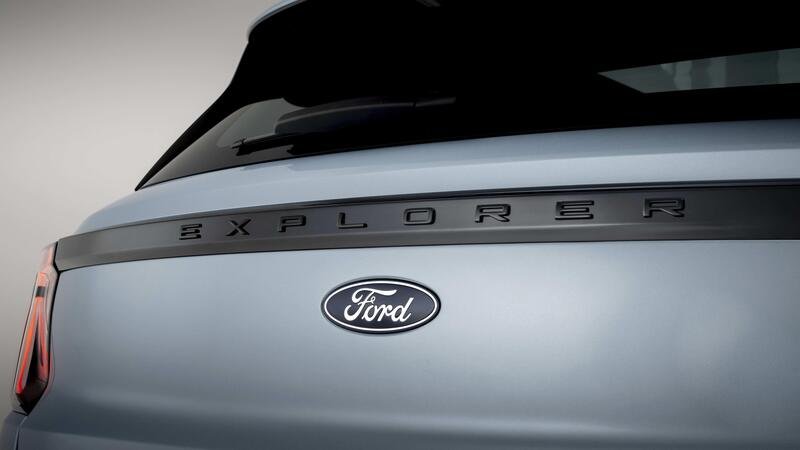 Ford Explorer: tutti i dettagli e il prezzo della nuova suv a batterie fatta in Europa
