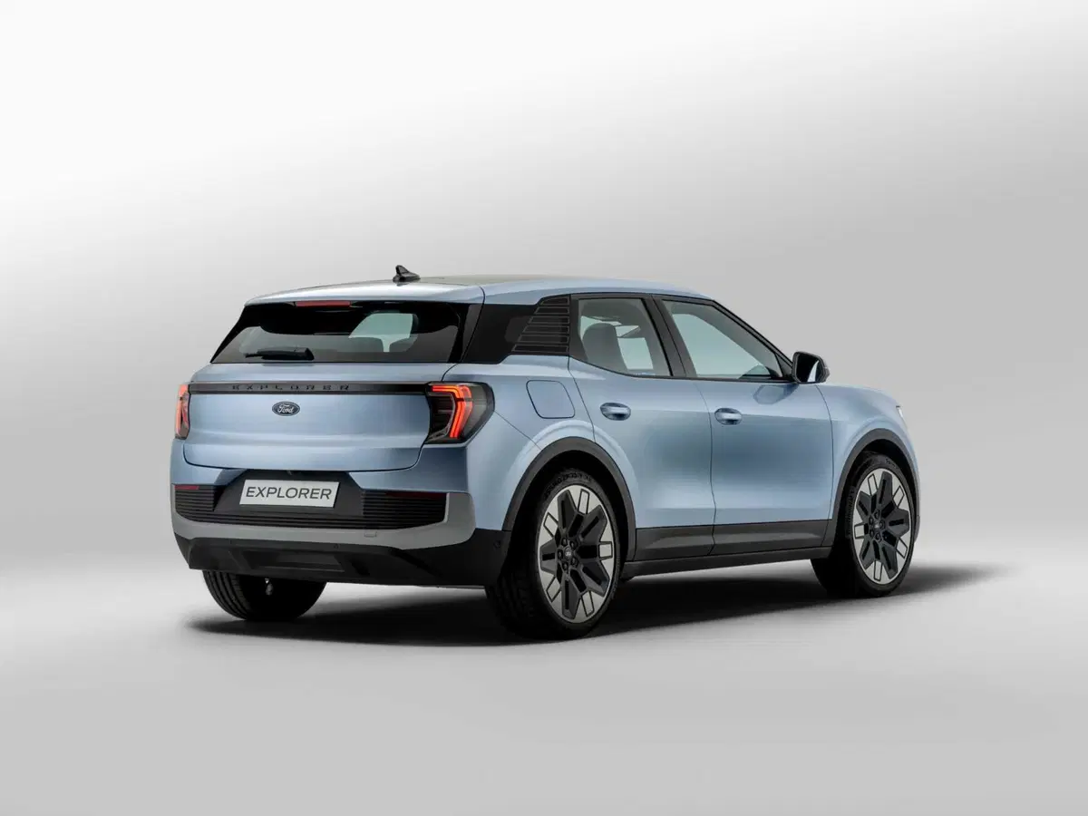 Ford Explorer: tutti i dettagli della nuova suv a batterie fatta in Europa (20)