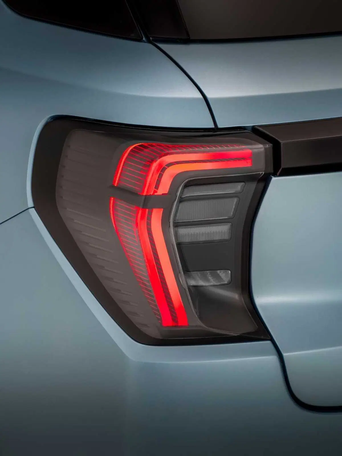 Ford Explorer: tutti i dettagli della nuova suv a batterie fatta in Europa (25)