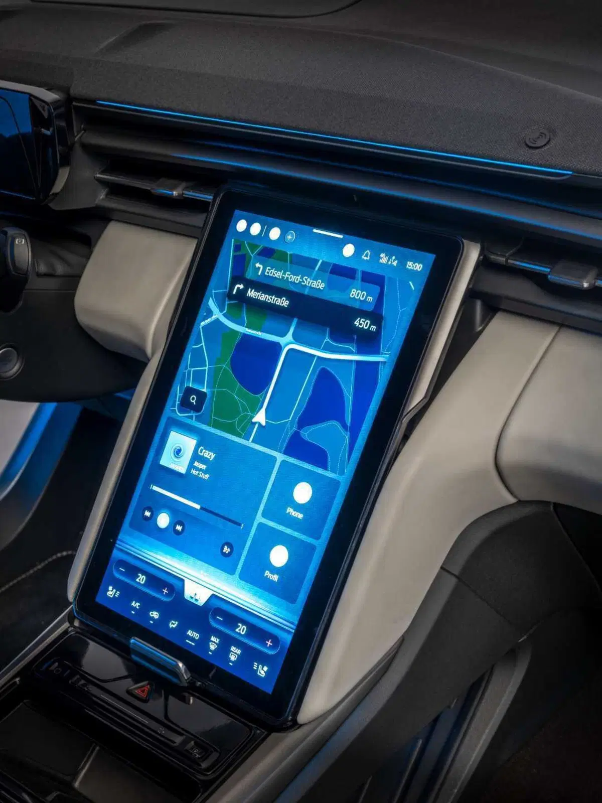 Ford Explorer: tutti i dettagli della nuova suv a batterie fatta in Europa (29)
