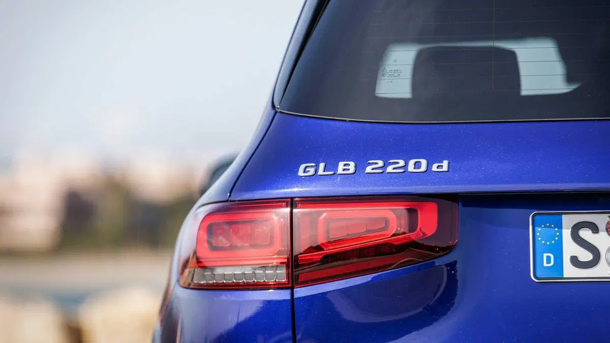 Mercedes-Benz GLB 200 d Progressive Advanced Plus 4matic auto (37)