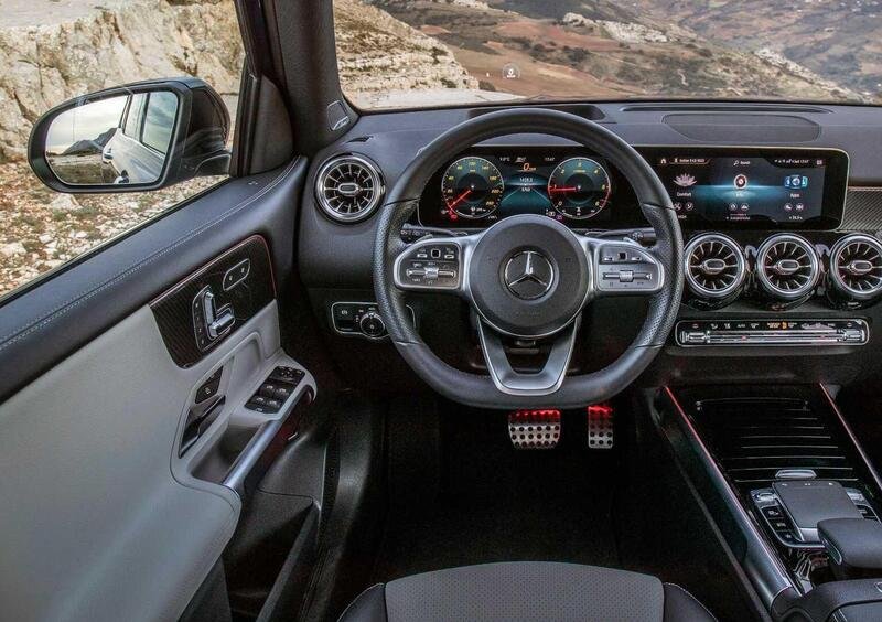 Mercedes-Benz GLB (2019-->>) (32)