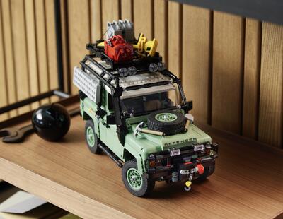 Land Rover Defender: ecco il set Lego per i 75 anni