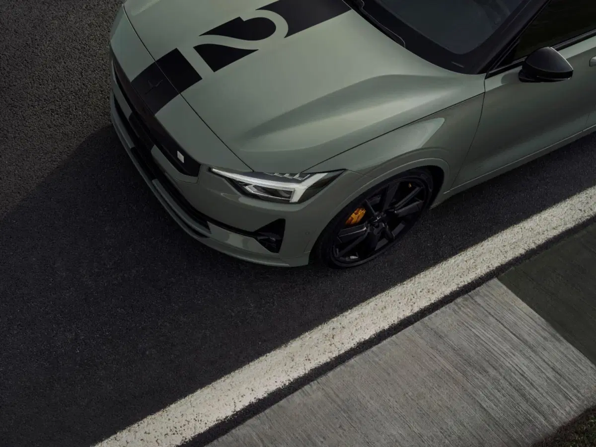 Polestar BST Edition 230, ora è ancora più sportiva (30)