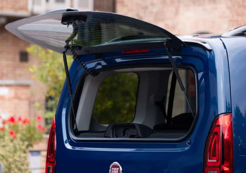 Fiat e-Doblò (2022-24) (14)