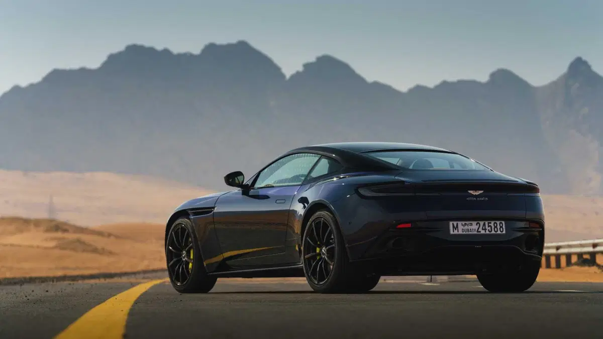 Aston Martin DB11 DB11 V12 AMR Coupé (7)