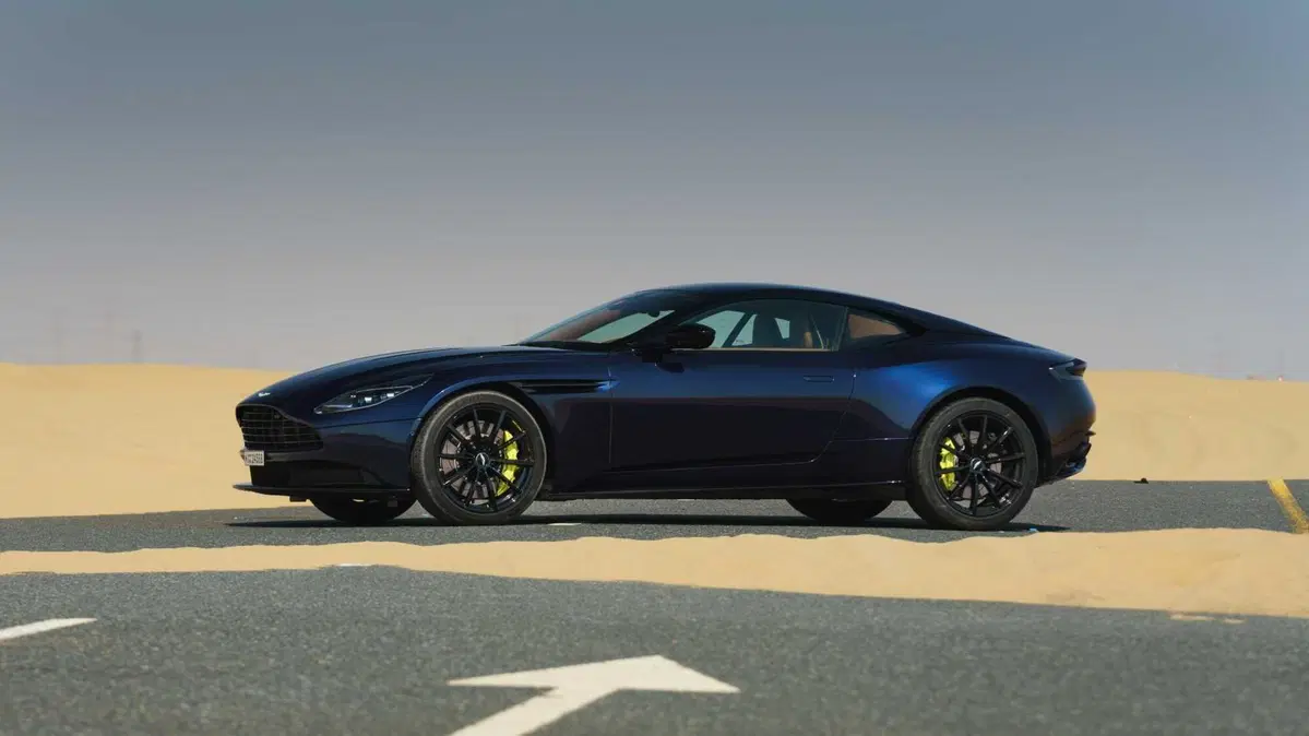 Aston Martin DB11 DB11 V12 AMR Coupé (5)