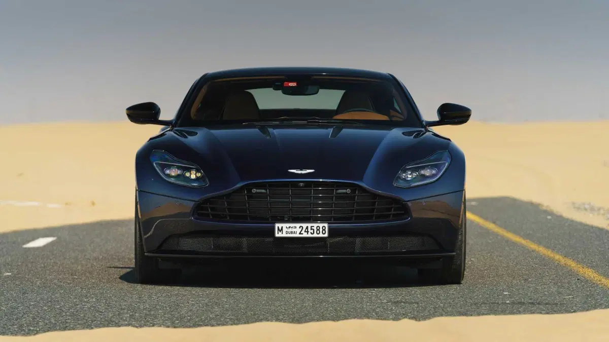Aston Martin DB11 DB11 V12 AMR Coupé (4)