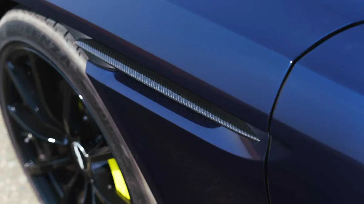 Aston Martin DB11 DB11 V12 AMR Coupé (14)