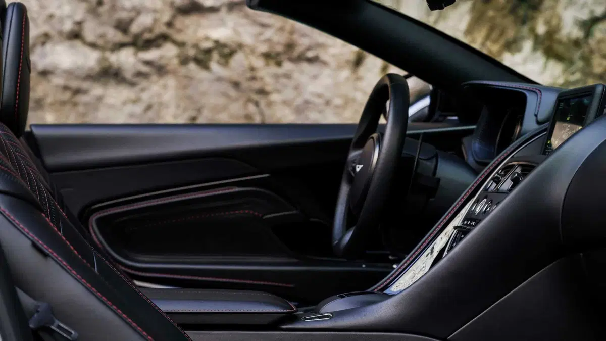 Aston Martin DB11 DB11 V8 Volante (7)