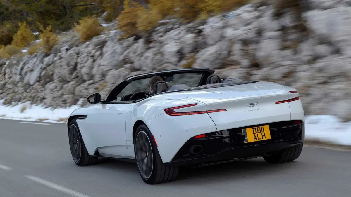 Aston Martin DB11 DB11 V8 Volante (5)