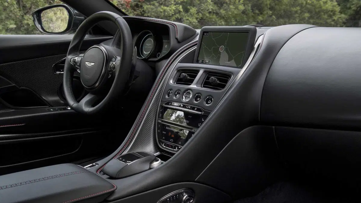 Aston Martin DB11 DB11 V8 Coupé (7)