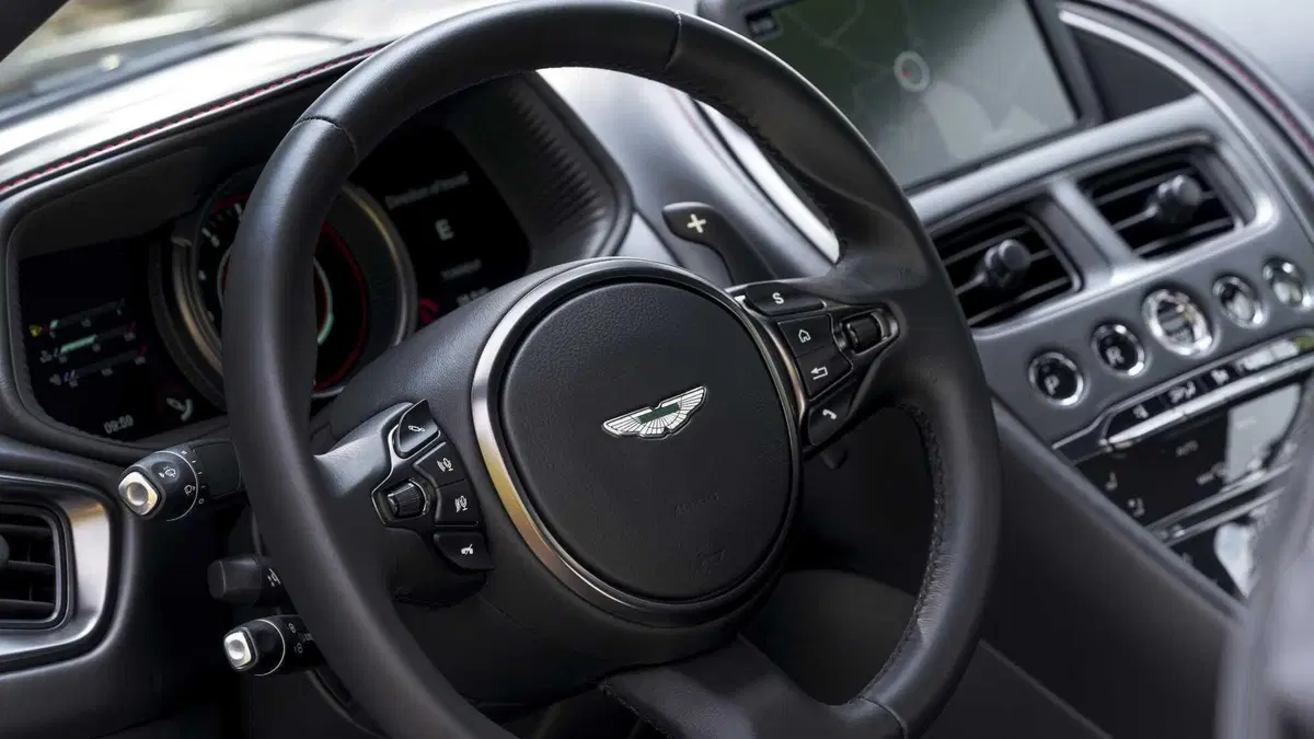 Aston Martin DB11 DB11 V8 Coupé (9)