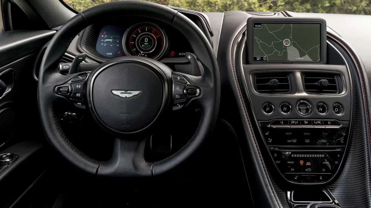 Aston Martin DB11 DB11 V8 Coupé (8)