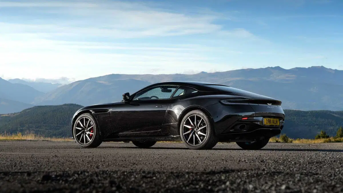 Aston Martin DB11 DB11 V8 Coupé (5)