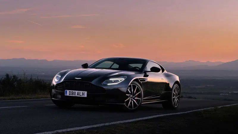 Aston Martin DB11 DB11 V8 Coupé