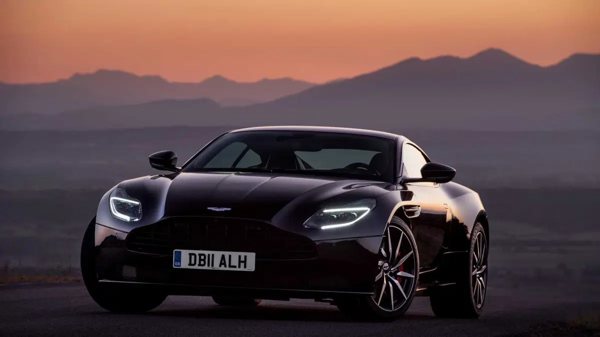 Aston Martin DB11 DB11 V8 Coupé (2)