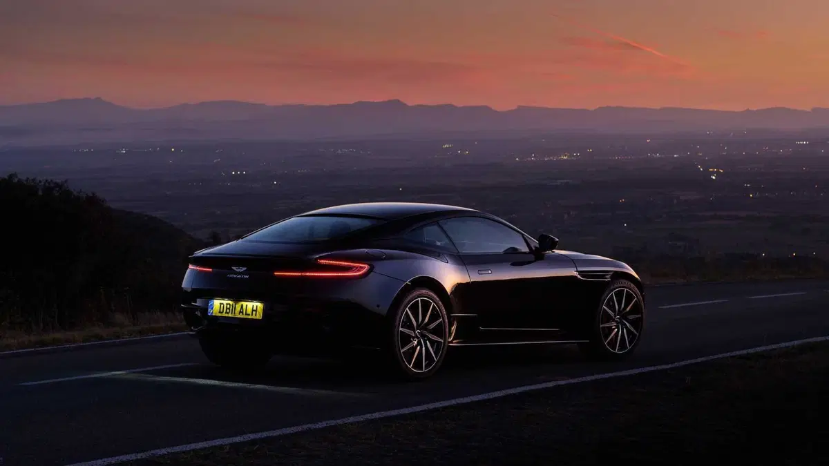 Aston Martin DB11 DB11 V8 Coupé (4)