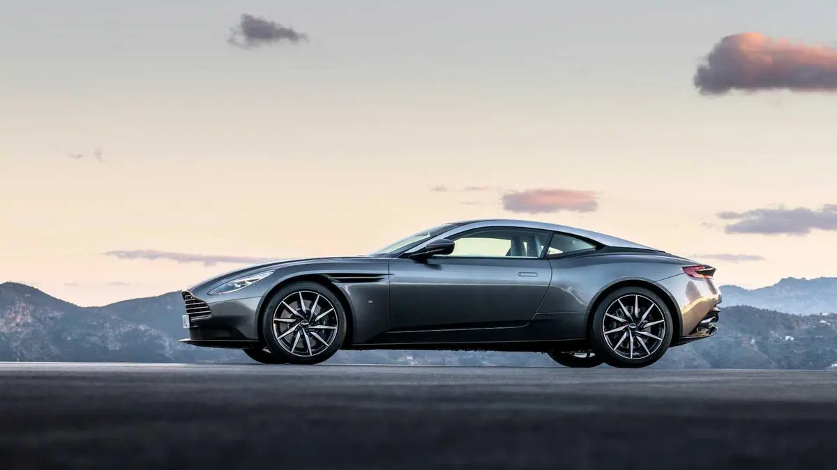 Aston Martin DB11 DB11 V12 Coupé (3)