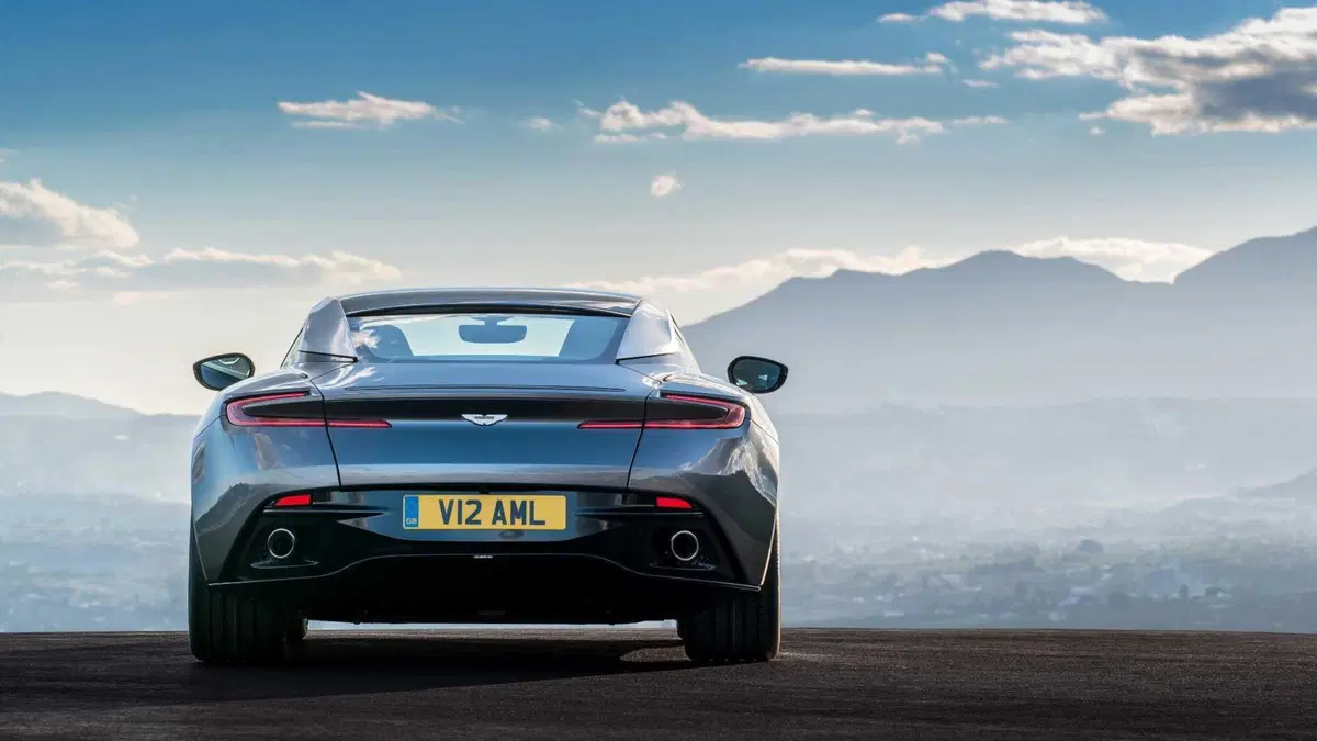 Aston Martin DB11 DB11 V12 Coupé (6)
