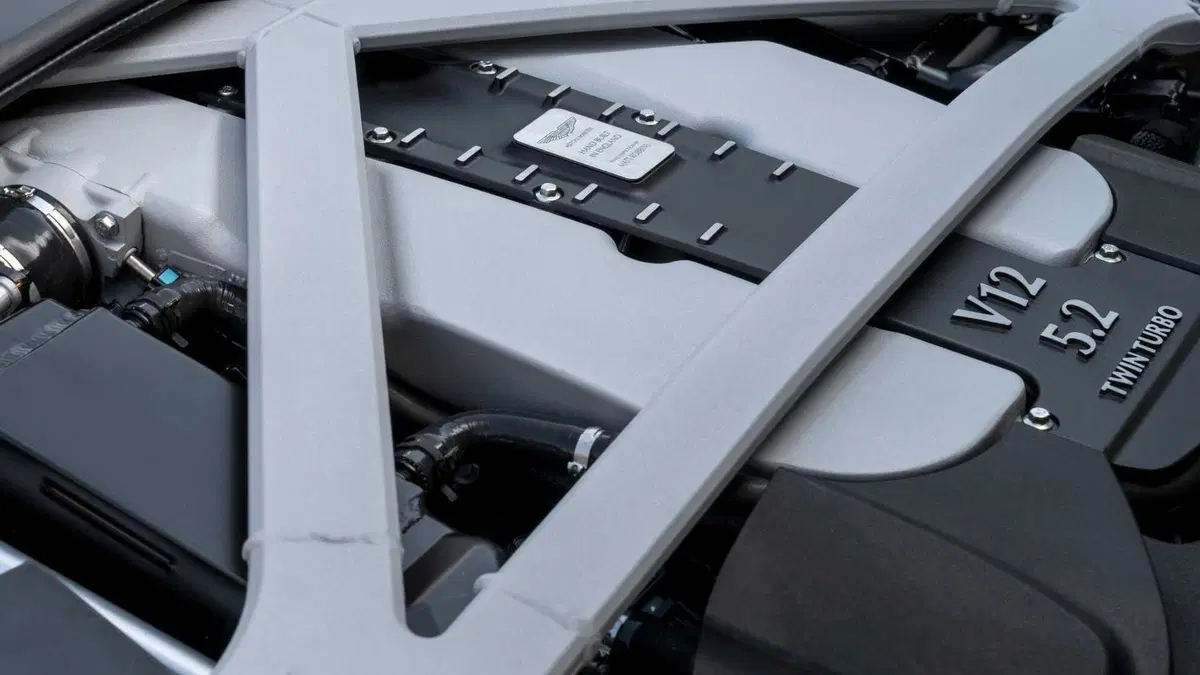Aston Martin DB11 DB11 V12 Coupé (16)