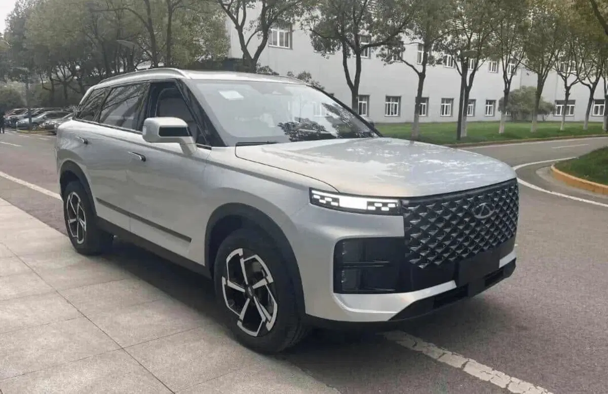 Chery TJ-1: Suv a 13.500€ e 1.200 km di autonomia (6)