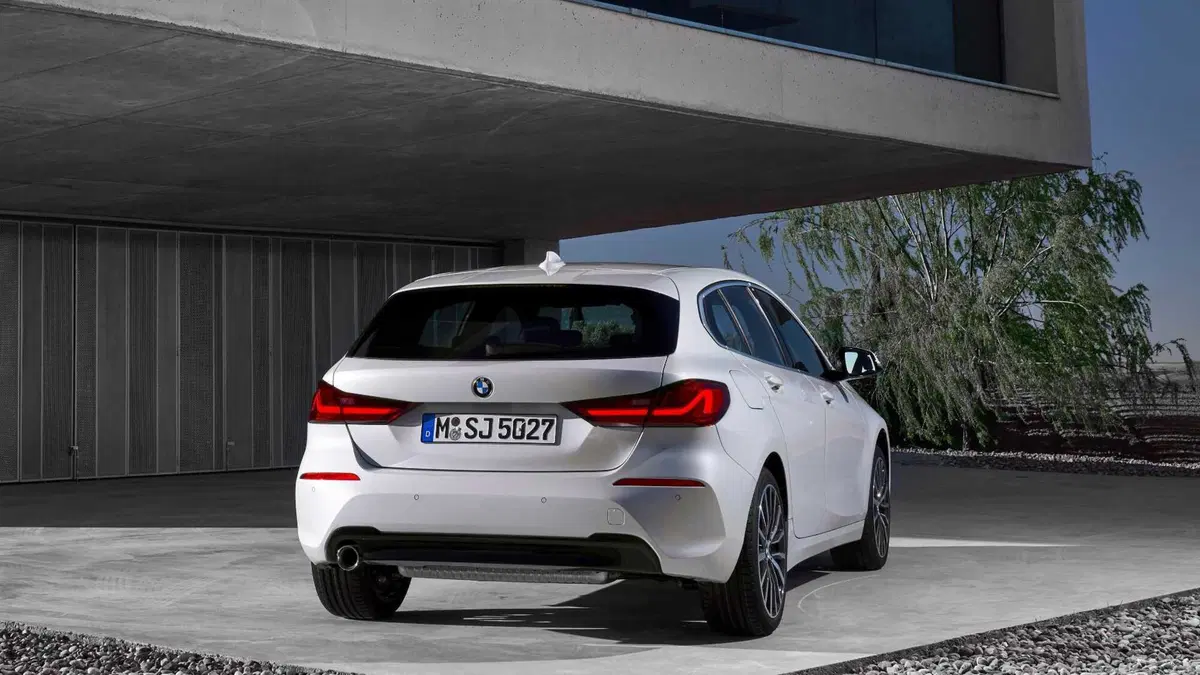 BMW Serie 1 116d 5p. Luxury (5)