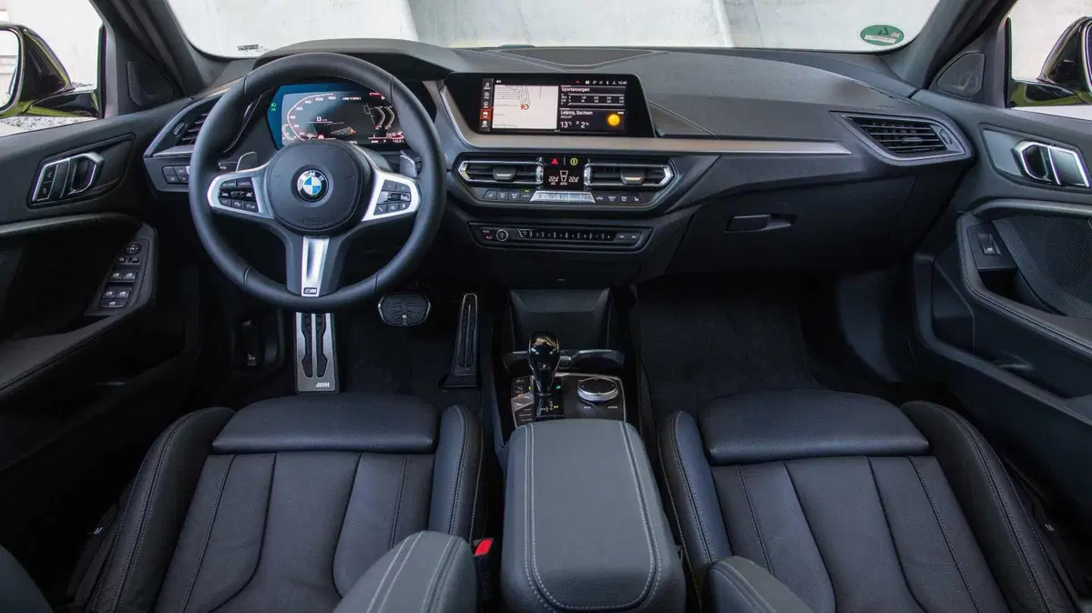 BMW Serie 1 M 135i xDrive (9)