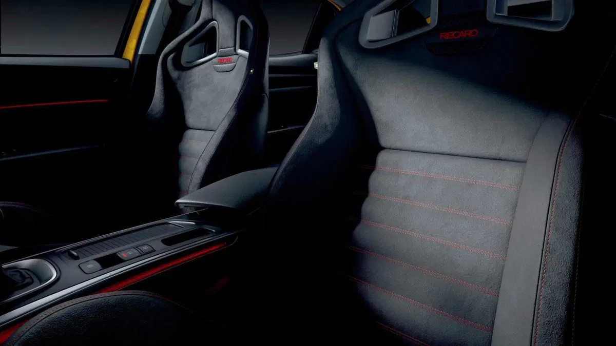 Renault Mégane TCe 300 CV EDC R.S. Ultime (8)