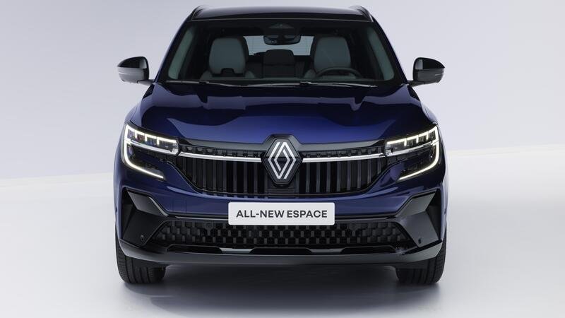 Nuova Renault Espace 2023: finisce l&#039;epopea delle monovolume [VIDEO]