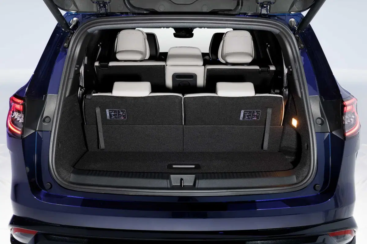 Nuova Renault Espace 2023: finisce l'epopea delle monovolume (7)