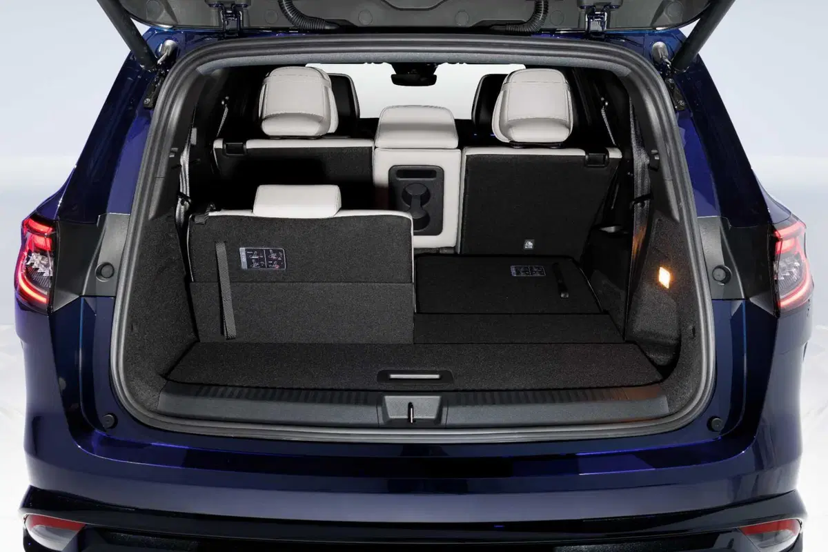 Nuova Renault Espace 2023: finisce l'epopea delle monovolume (8)