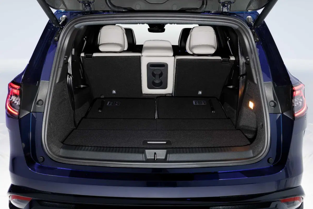 Nuova Renault Espace 2023: finisce l'epopea delle monovolume (9)